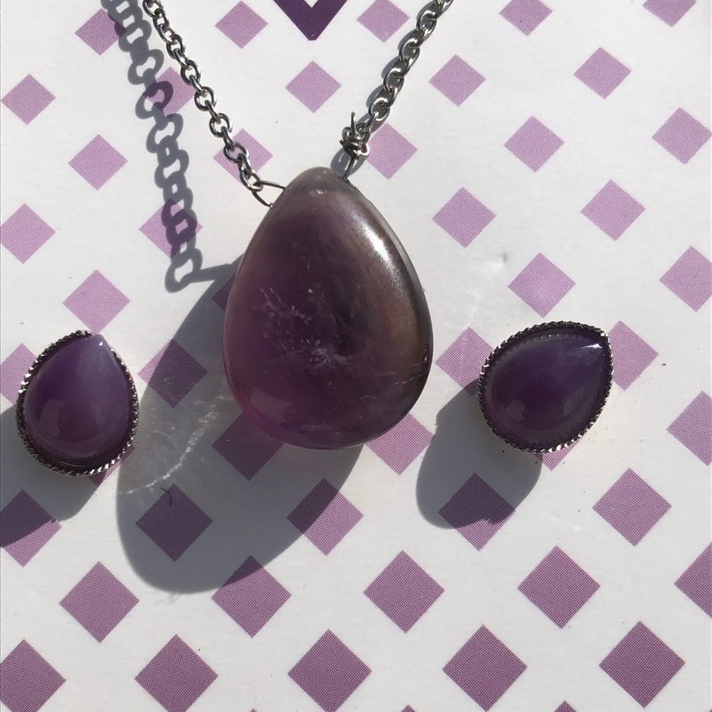 Amelia Rue. Com necklace - Picture 4 of 6